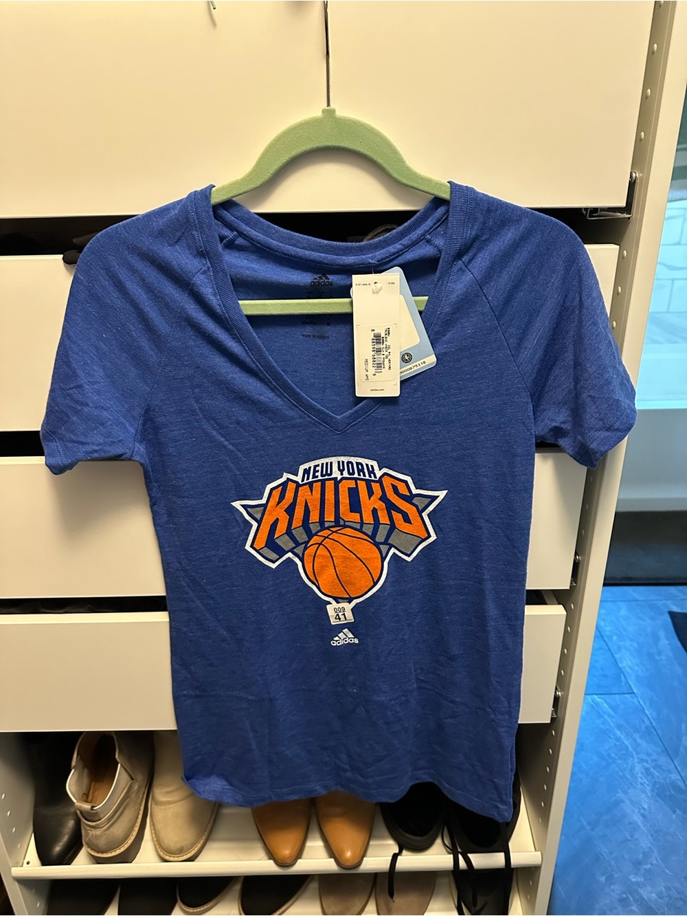 adidas Blue New York Knicks Graphic V-Neck Tee